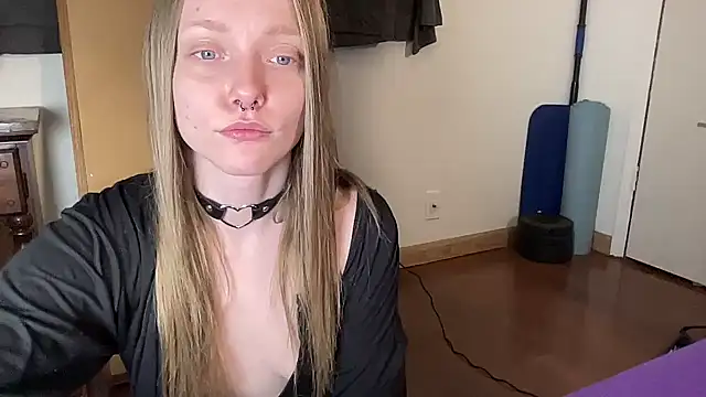 ElfGirlAna online show from May 6, 3:27 pm