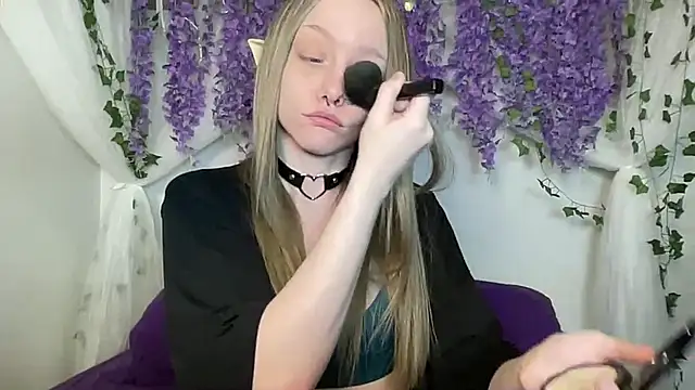ElfGirlAna online show from March 25, 3:33 pm