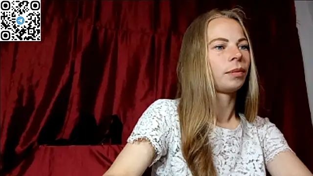 Snapshot of SilentPassion567 chatting on June 17, 7:57 pm SilentPassion567 online show from June 17, 7:57 pm