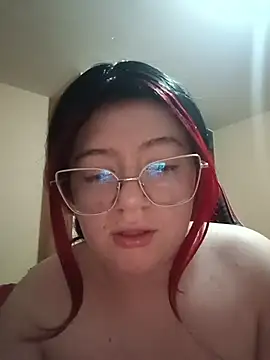 Snapshot of Gigi_hart7 chatting on May 22, 8:34 am Gigi hart7 online show from May 22, 8:34 am