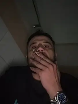 Snapshot of big-cock33a chatting on March 19, 2:33 am big-cock33a online show from March 19, 2:33 am