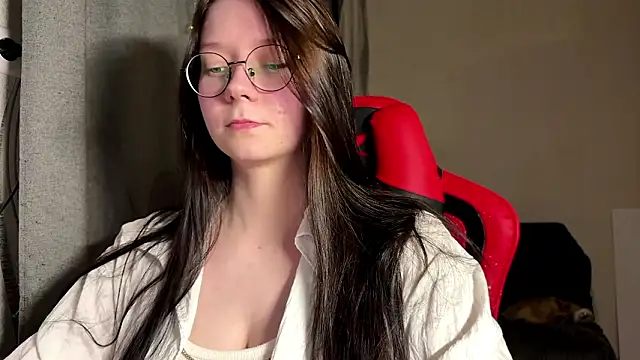 AureaCake online show from March 19, 6:30 pm