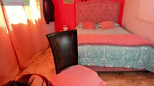 Snapshot of Sofia_Hot_Latina chatting on May 7, 7:06 pm Sofia Hot Latina online show from May 7, 7:06 pm
