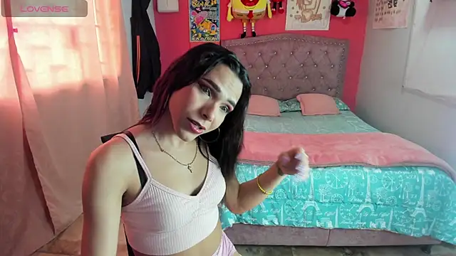 Snapshot of Sofia_Hot_Latina chatting on May 23, 9:58 pm Sofia Hot Latina online show from May 23, 9:58 pm