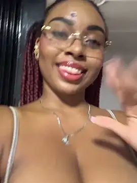 Kloe rousse01 online show from April 4, 9:21 pm