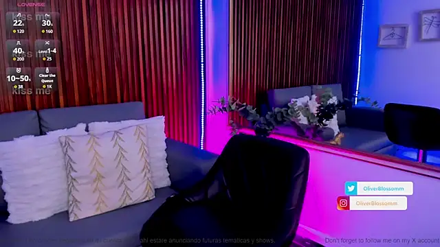 Snapshot of Oliver20__ chatting on June 11, 12:32 am Oliver20 online show from June 11, 12:32 am