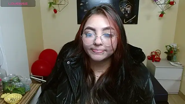 Miley Clarck online show from April 14, 12:32 pm