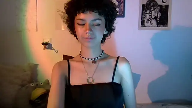Snapshot of Tabitta_ chatting on April 9, 3:41 am Tabitta online show from April 9, 3:41 am