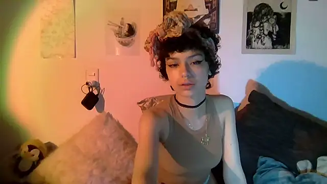 Snapshot of Tabitta_ chatting on April 4, 3:35 am Tabitta online show from April 4, 3:35 am