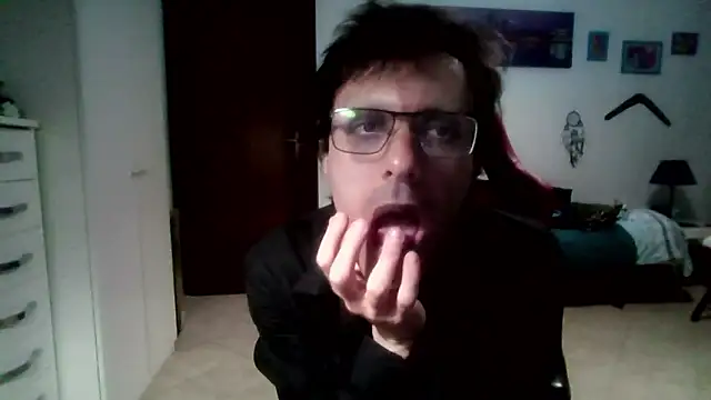 xuchilbarah online show from March 23, 12:44 am