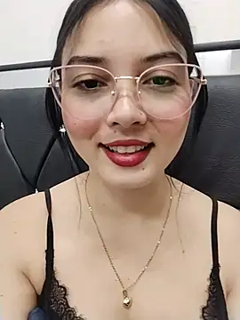 Snapshot of veleria_allurin chatting on July 2, 3:23 am veleria allurin online show from July 2, 3:23 am