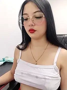 Snapshot of veleria_allurin chatting on June 29, 1:55 pm veleria allurin online show from June 29, 1:55 pm