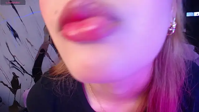 Daniela-hill online show from April 14, 3:11 am