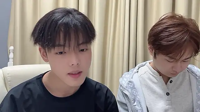 Snapshot of XIAOZHU-01 chatting on March 20, 1:01 pm XIAOZHU-01 online show from March 20, 1:01 pm