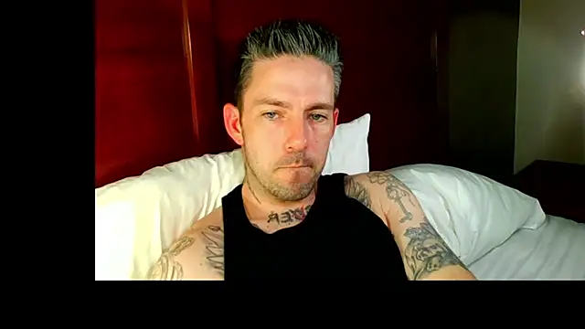 SkylarrGrey online show from April 7, 5:42 am