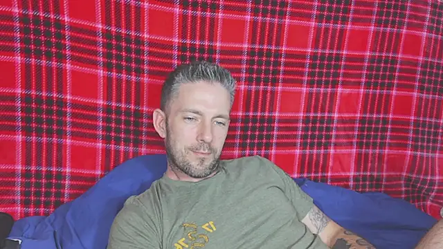 SkylarrGrey online show from April 16, 5:08 am