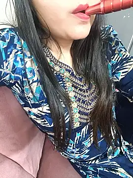 Snapshot of neelam_rawat chatting on May 31, 8:20 pm neelam rawat online show from May 31, 8:20 pm