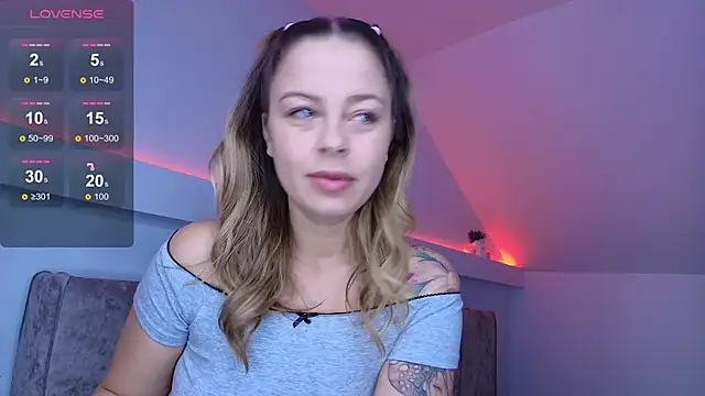 BluEyesKate online show from March 28, 4:02 am