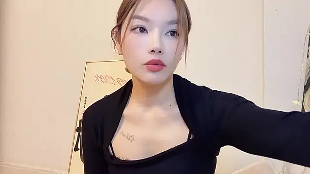 leilei998 online show from April 3, 2:45 pm