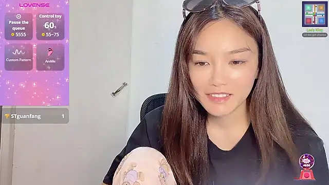 leilei998 online show from July 6, 7:26 am