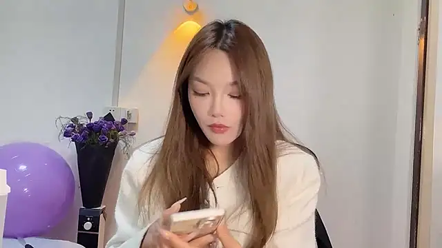 leilei998 online show from April 12, 8:39 am
