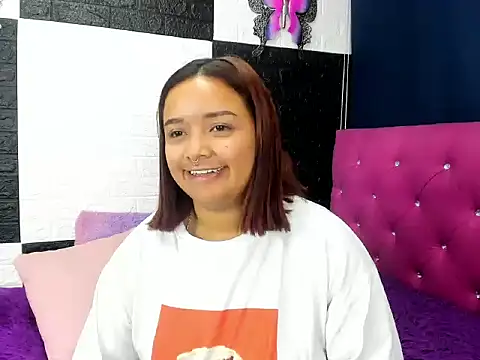 SofiiaCutee online show from March 23, 12:11 am