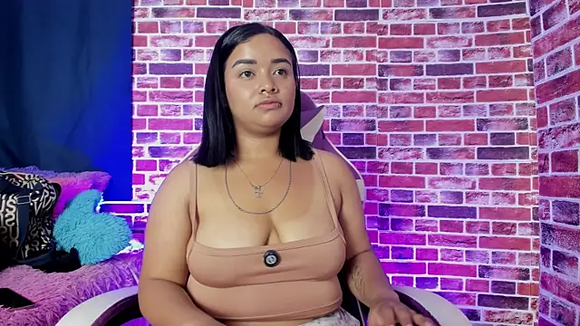 SofiiaCutee online show from April 23, 3:24 am