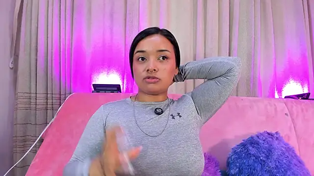 SofiiaCutee online show from June 14, 2:35 am