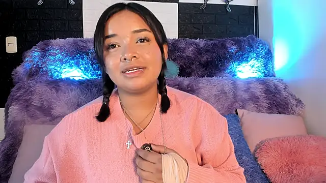 SofiiaCutee online show from May 30, 2:29 am