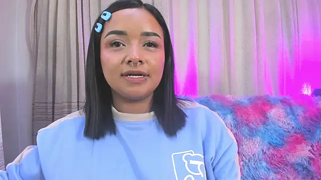 SofiiaCutee online show from June 10, 2:35 am