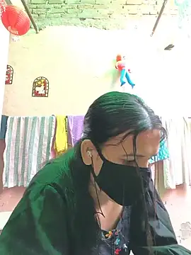REENA-STRIP online show from May 14, 6:43 am