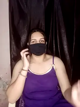 REENA-STRIP online show from April 23, 5:47 pm
