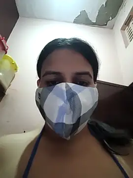 REENA-STRIP online show from June 6, 6:02 pm