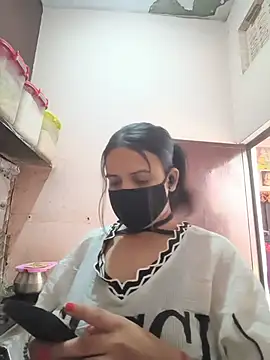 REENA-STRIP online show from May 28, 9:17 am
