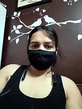 REENA-STRIP online show from April 26, 8:00 am