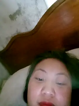 Snapshot of Emmi_cute9x chatting on March 28, 2:23 am Emmi cute9x online show from March 28, 2:23 am