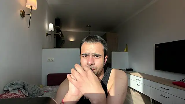 Snapshot of Daniel_ice chatting on March 28, 1:34 pm Daniel ice online show from March 28, 1:34 pm