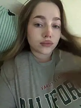 milana millka online show from March 31, 8:27 am