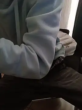 Skinboy06 online show from May 13, 11:39 am
