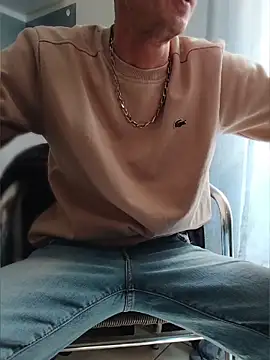 Skinboy06 online show from March 19, 12:16 pm