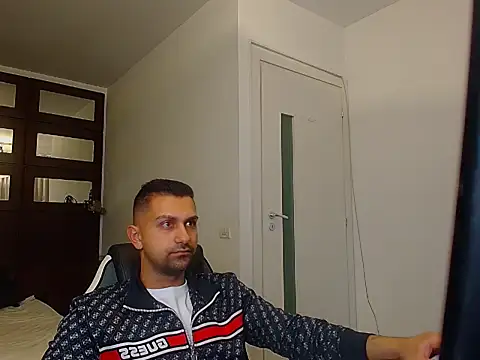 BryceReign online show from May 5, 4:37 am