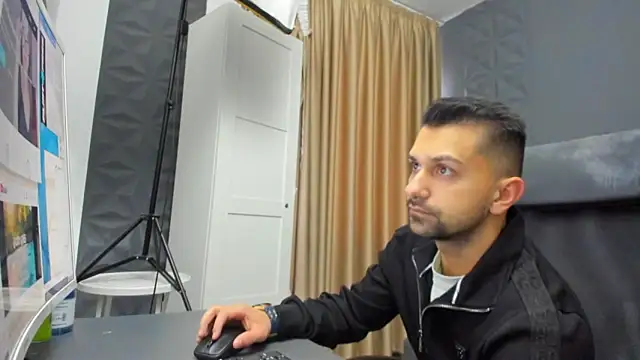 BryceReign online show from March 25, 5:29 am