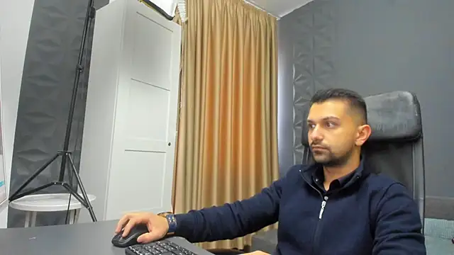 BryceReign online show from March 26, 5:39 am