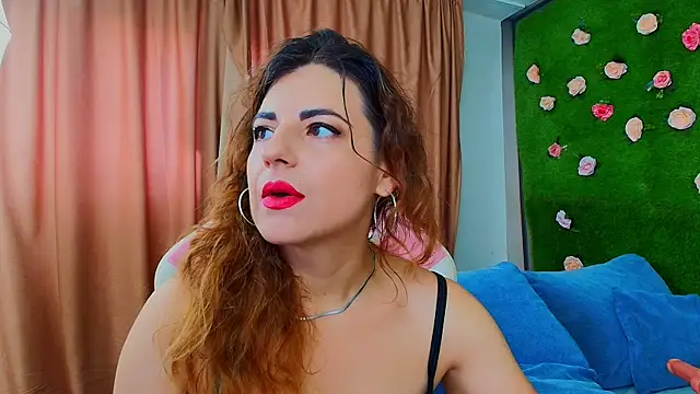 AmmyFlirty online show from August 5, 4:17 am