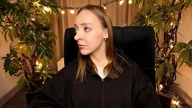 GertrudeWilson online show from March 23, 8:58 am