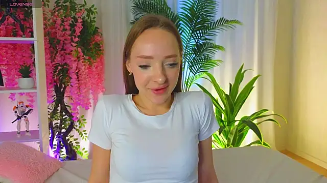 GertrudeWilson online show from March 27, 6:44 am