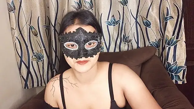 Punjabi baddie  online show from March 30, 5:03 pm