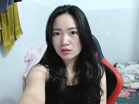 Olivia cute68 online show from April 18, 6:05 am