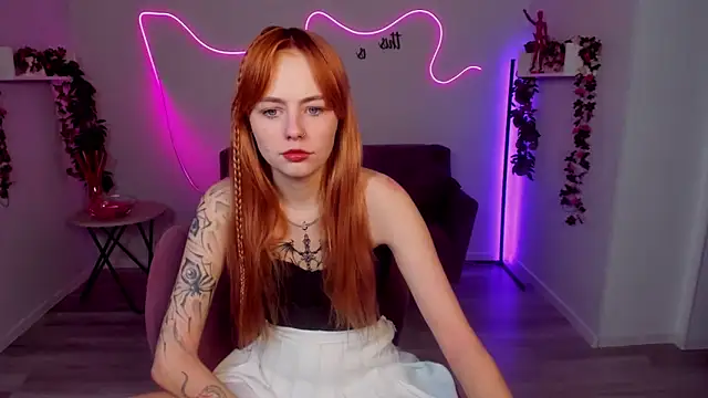 MiaSensitive online show from April 12, 12:41 pm
