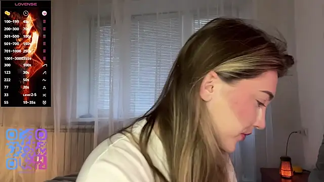 1Kellynaive online show from April 20, 3:13 pm